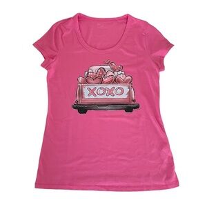 No Boundaries Custom Valentine’s Day Scoop Tee Short Sleeve Women’s Medium